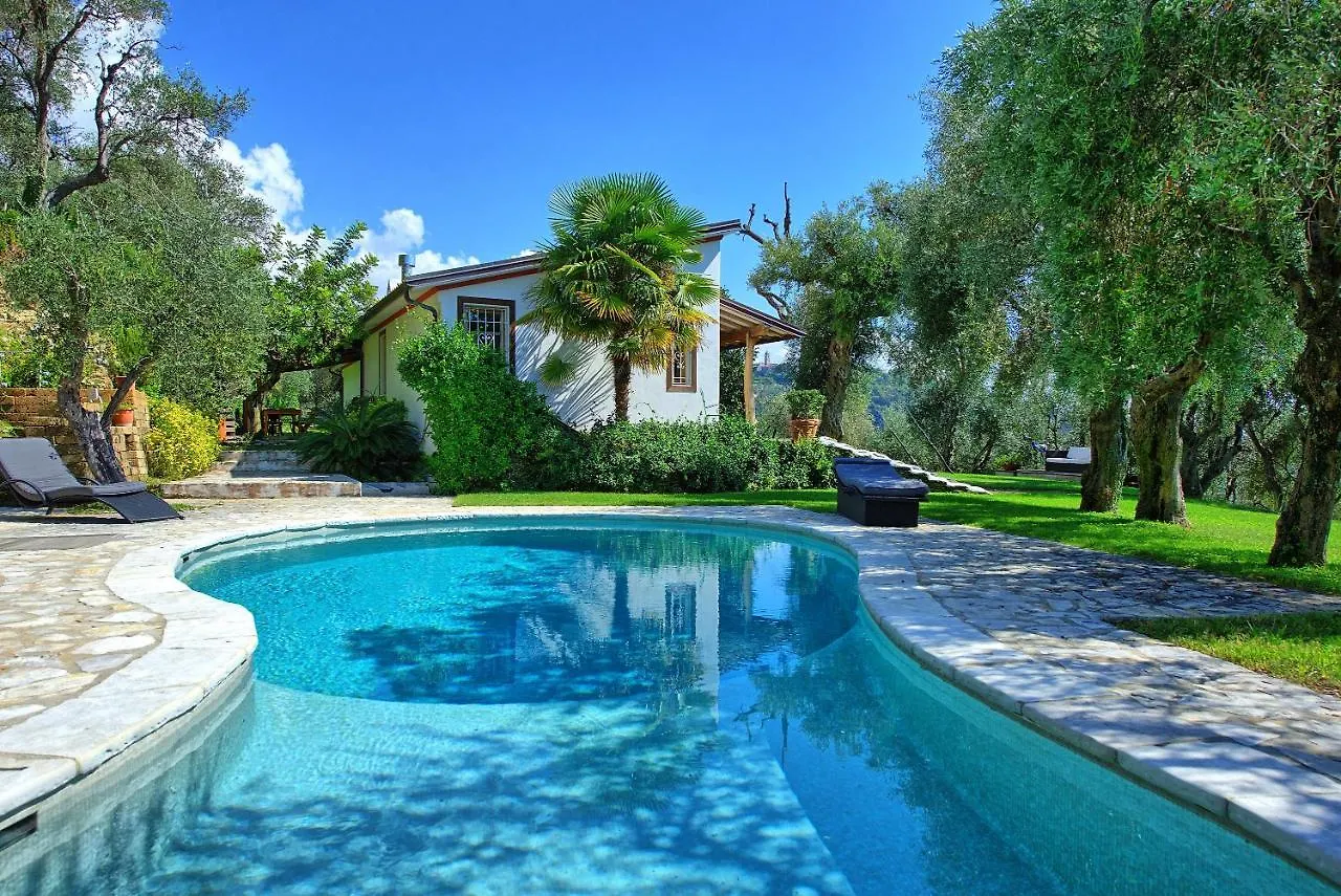 Villa Oliveta Santa Lucia